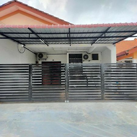 D'Port Dicksonmuslimonly Homestay Екстер'єр фото