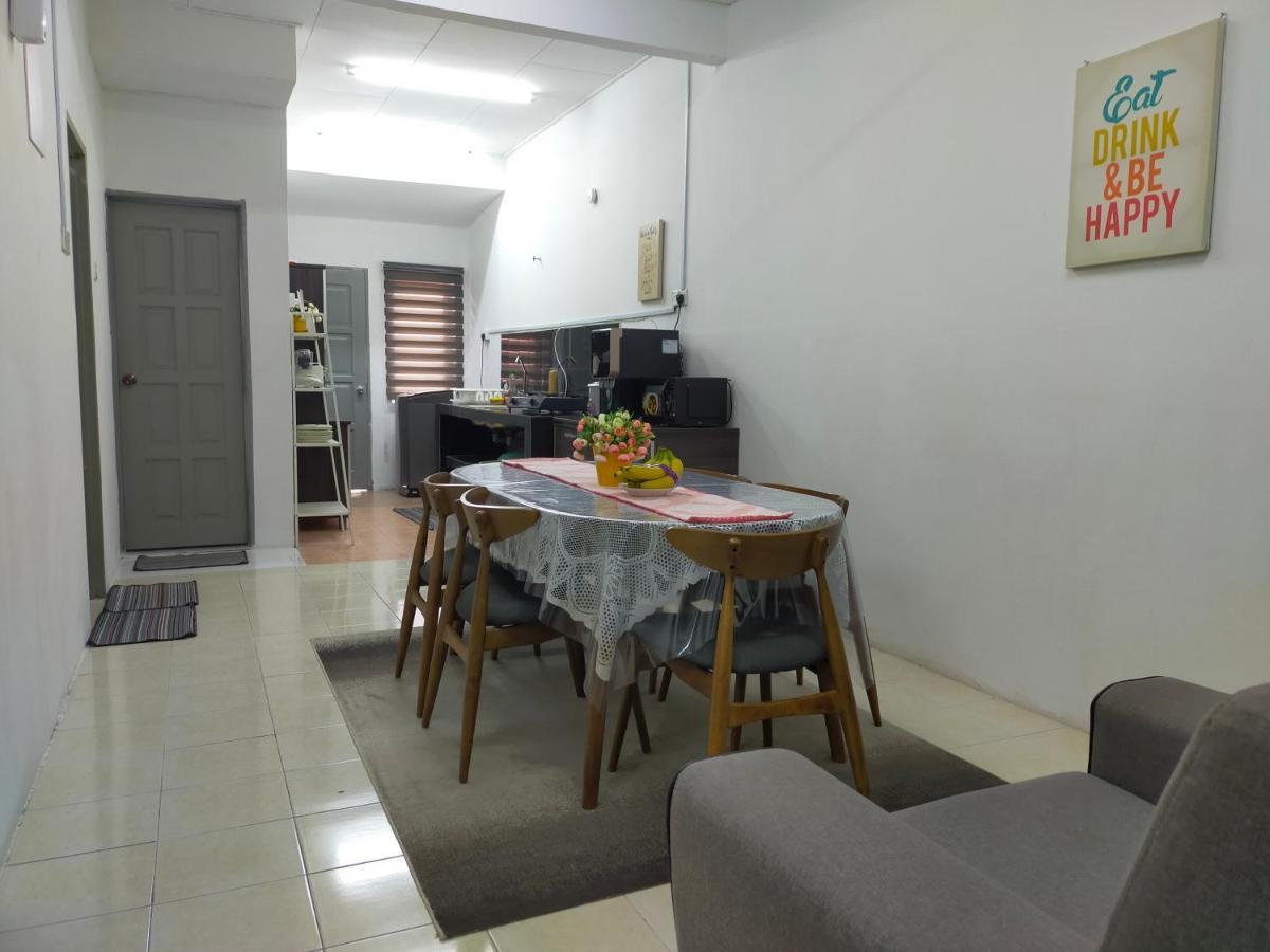 D'Port Dicksonmuslimonly Homestay Екстер'єр фото